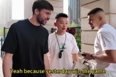 給山東泰山外援澤卡造型哦，大家也可以學(xué)一下如何個人打理發(fā)型