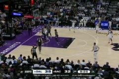 佛光普照克萊投進(jìn)附加賽生涯首球，隨后第二記三分也跟著進(jìn)！