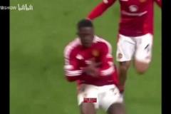 GGMU！看臺上的老爵爺是否想起了當年執(zhí)教曼聯(lián)的感覺？