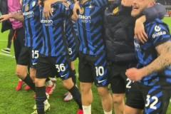 征服巴伐利亞巨人，實(shí)拍國米淘汰拜仁賽后謝場