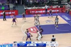 臂展有點(diǎn)恐怖?。∩蜩鹘萆涎荽篪B展翅殘暴戰(zhàn)斧隔扣！