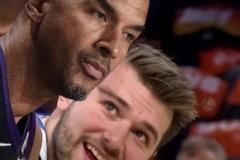 又一幅世界名畫！美國網(wǎng)友惡搞東契奇發(fā)INS：嘲笑的看著Nico