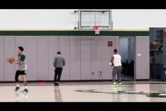 醫(yī)學奇跡！利拉德血栓已痊愈 今日進行訓練后加練罰球