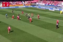 有失水平！凱恩俯身沖頂空門離譜偏出