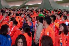 傳統(tǒng)老節(jié)目！現場實拍泰山球迷在工體“玩烏龜”