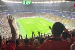 揭傷疤！泰山球迷用手比并高呼4：4