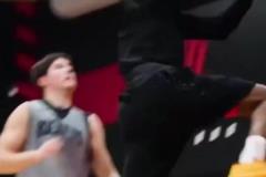 火箭全隊訓(xùn)練備戰(zhàn)與勇士季后賽 杰倫-格林能否率隊升空呢