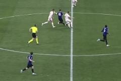 動(dòng)如脫兔，勞塔羅這次擺脫得到歐冠官推怒贊