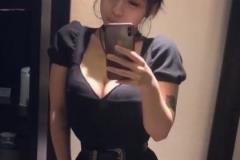 大老師這小丸子頭型好可愛不過這身材是真材實料嘛~