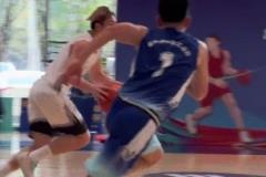 丁彥雨航既視感？福州某企業(yè)籃球決賽驚現(xiàn)黃發(fā)高手風(fēng)格似丁神