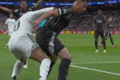 讓姆巴佩無可奈何！歐冠官方發(fā)推：薩利巴太強(qiáng)了