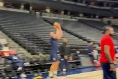 這練出來不無敵了？祖巴茨訓(xùn)練底角三分連續(xù)命中