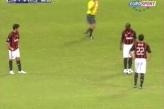 西多夫做球，卡卡架炮！當(dāng)年金童帕托的待遇也是沒誰了！