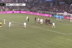 意大利足球電臺(tái)發(fā)視頻配文：吉魯仍將是米蘭最好的前鋒