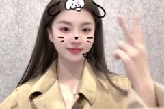 遠(yuǎn)看劉詩(shī)詩(shī)近看熱蘇斯！林夢(mèng)鴿這美顏完全認(rèn)不出來(lái)了