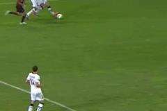 米蘭的一切都變得不可收拾，梅內(nèi)也享受到了他的快樂