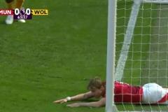 霍伊倫后點面對空門鏟射沒夠上，徐陽破防：哎呀！霍伊倫??！