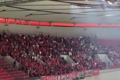 成都球迷在海港客場學(xué)著申花球迷唱“漢堡歌”