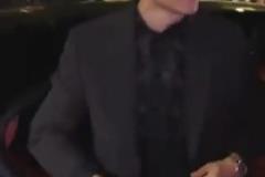 真帥??！迪巴拉穿西服戴墨鏡亮相時(shí)裝周，引得女粉瘋狂尖叫