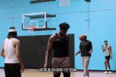 兩位皇馬名宿水爺拉莫斯與J羅在墨西哥聯(lián)賽再次相遇