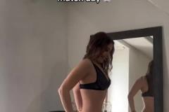 國米女球迷穿搭日常，球衣只穿一半才好看？