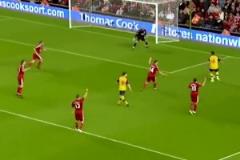 16年前的今天，阿爾沙文面對利物浦上演大四喜代表作