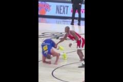 認(rèn)真的？180斤的鄧恩把260斤約老師“撞飛”了