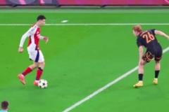 張路詹俊解說調(diào)侃馬丁內(nèi)利像是“走地”