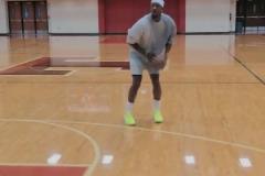 你是卷王嗎！巴特勒自己找了個(gè)球館又練上了