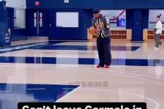 依舊美如畫！抬手的一瞬間仿佛青春回來了！