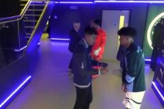 難怪踢這么好？20歲奧賴?yán)谇騿T通道得到羅德里指點