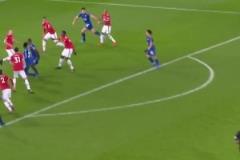 似曾相識(shí)！藍(lán)狐時(shí)期馬奎爾曾在最后時(shí)刻攻破曼聯(lián)球門