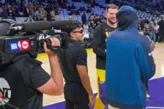 有點甜！賽前華子找77抱怨你們球更好，77把球直接給了華子