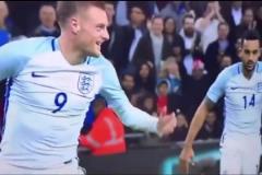 瓦爾迪和隊(duì)友們?cè)O(shè)計(jì)的慶祝動(dòng)作，我以為電腦卡了