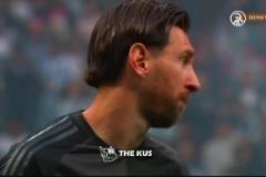 梅西這發(fā)型看著真的有點怪，感覺跑一會兒就會披肩散發(fā)