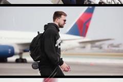 湖人眾將飛赴明尼蘇達(dá)：老詹77率領(lǐng)帽衫大軍 布朗尼隨隊(duì)出征！