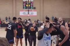 記得這是哪一年的快船嗎？隊(duì)內(nèi)氣氛真的太好了