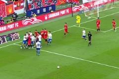 麥麥提江經(jīng)典拱火時刻：4分鐘3紅把海港前主帥整跪下了