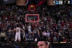 韋德怎么看當(dāng)比賽打成99-99時(shí)，戈登用一記滿分扣籃殺死比賽