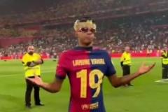 最靚的仔！奪冠后亞馬爾反穿球衣，戴兩副墨鏡朝觀眾搞怪