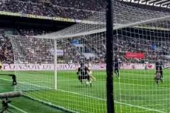 國(guó)米三冠王夢(mèng)要碎了，麥克托米奈雙響踢碎小因扎吉的夢(mèng)~