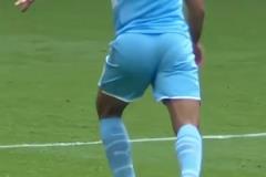 馬德魯加這記干凈利落的鏟球，引得現(xiàn)場球迷一片叫好