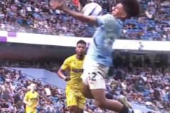 加圖索都在勸架！當(dāng)你在場(chǎng)上被犯規(guī)，而隊(duì)友是內(nèi)斯塔時(shí)......