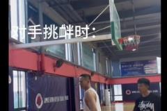 當(dāng)年科比被球砸不眨眼，如果換做是這招呢？