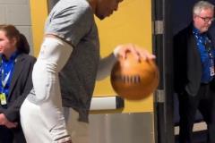 在場(chǎng)下時(shí)刻準(zhǔn)備著！終于知道為什么威少復(fù)出就砍下21分了