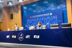 記者牛志明：崔康熙還是沒來，唐田來了，說崔血壓高