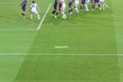 打懵巴薩眾將，現(xiàn)場實拍：鄧弗里斯驚天側(cè)鉤破門