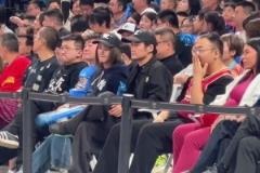 大明星來了！袁弘和張歆藝夫妻來觀戰(zhàn)京晉半決賽~