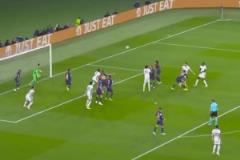 帶刀后衛(wèi)！鄧弗里斯的這記倒鉤太精彩了！