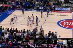 大頭大心臟！布倫森最后時刻晃飛奧薩爾，三分絕殺活塞！??！